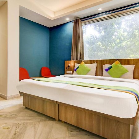 Treebo Mall View, Dlf Phase II Gurgaon Luaran gambar
