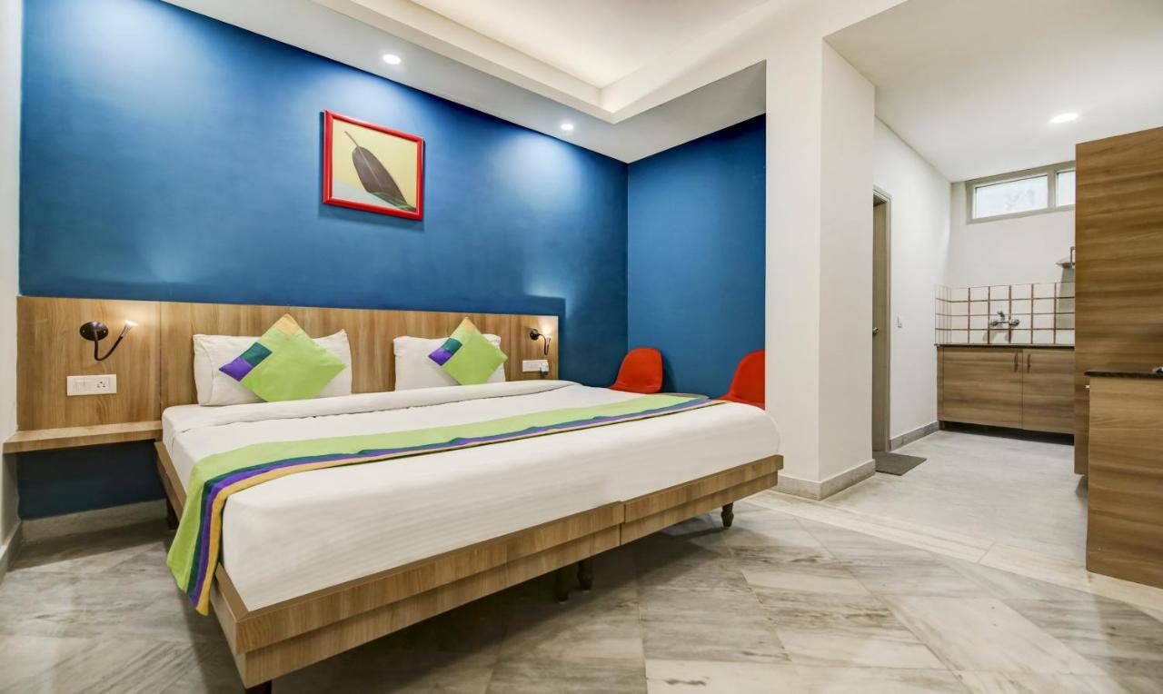Treebo Mall View, Dlf Phase II Gurgaon Luaran gambar